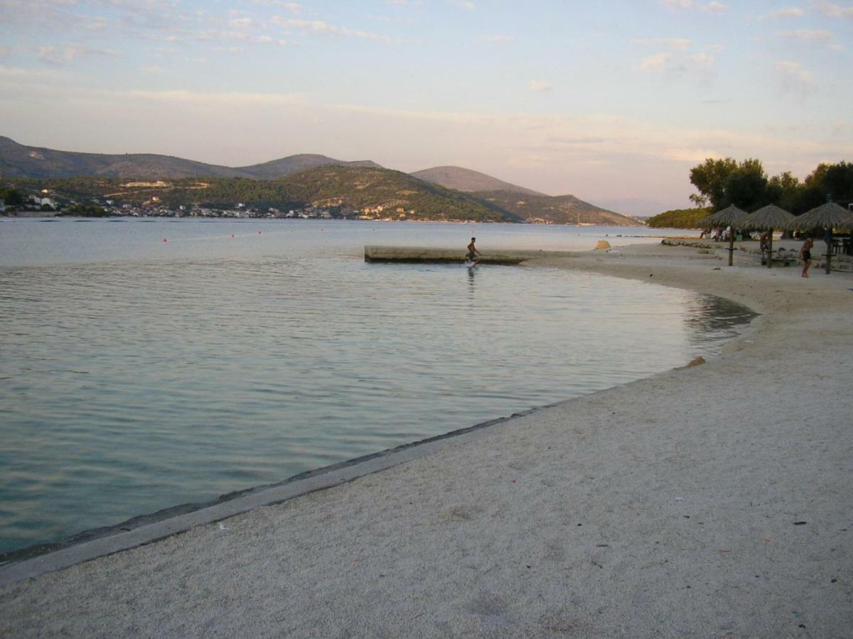 Apartment Marina Luaran gambar