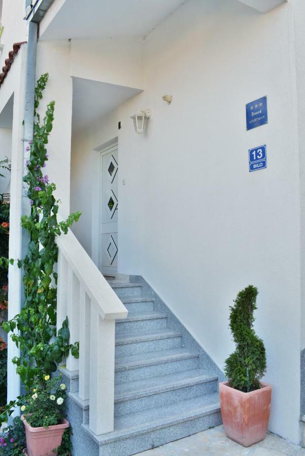 Apartment Marina Luaran gambar